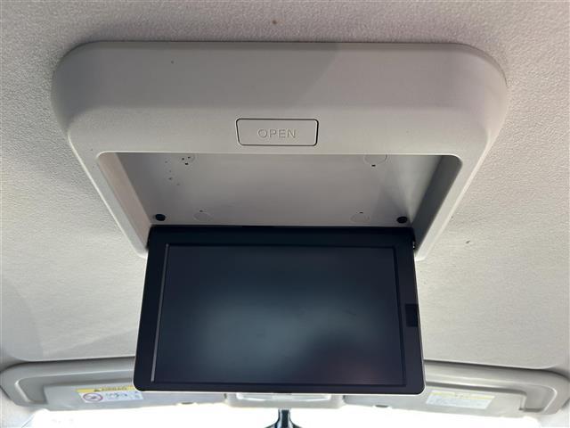 セレナ ハイウェイスターＶ　純正ナビゲーション／アラウンドビューモニター／ドライブレコーダー／ビルトインＥＴＣ／プロパイロット／インテリジェントエマージェンシーブレーキ／インテリジェントＦＣＷ／インテリジェントＢＳＩ（6枚目）