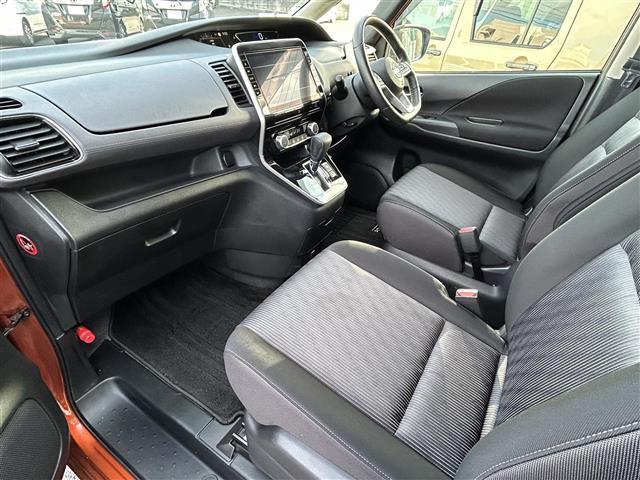 セレナ ハイウェイスターＶ　純正ナビゲーション／アラウンドビューモニター／ドライブレコーダー／ビルトインＥＴＣ／プロパイロット／インテリジェントエマージェンシーブレーキ／インテリジェントＦＣＷ／インテリジェントＢＳＩ（23枚目）