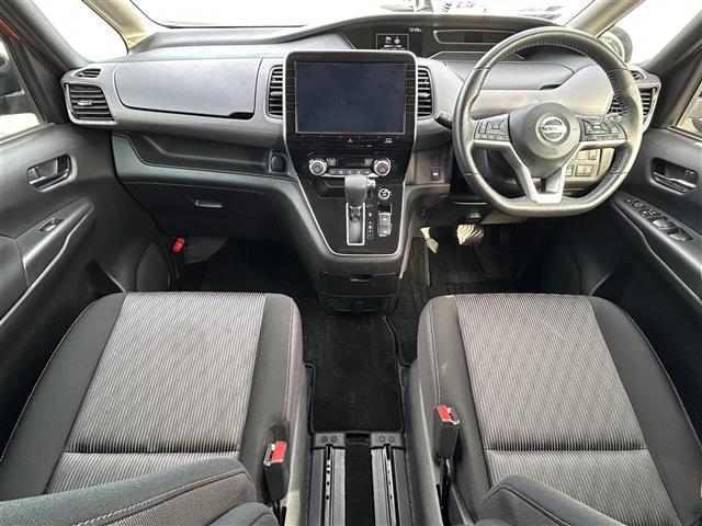 セレナ ハイウェイスターＶ　純正ナビゲーション／アラウンドビューモニター／ドライブレコーダー／ビルトインＥＴＣ／プロパイロット／インテリジェントエマージェンシーブレーキ／インテリジェントＦＣＷ／インテリジェントＢＳＩ（42枚目）