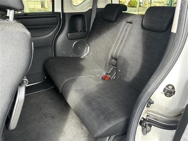 Ｎ－ＢＯＸ Ｇ　ターボＳＳパッケージ　純正ナビゲーション／バックカメラ／ビルトインＥＴＣ／両側電動スライドドア／前席シートヒーター／クルーズコントロール／パドルシフト／シートバックテーブル／リアドアシェード／スタドッレスセット車載（24枚目）