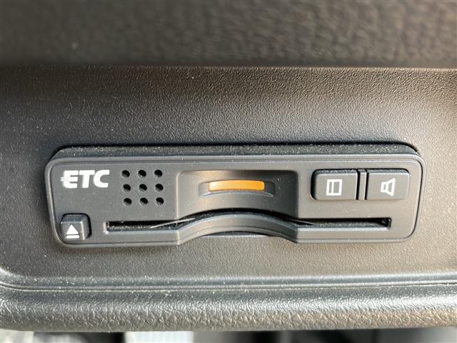 オデッセイ アブソルート　純正ナビゲーション（ＣＤ／ＤＶＤ／ＵＳＢ／ＨＤＭＩ／ＴＶ）アラウンドビューモニター／ビルトインＥＴＣ／フリップダウンモニター／両側電動スライドドア／クルーズコントロール／パドルシフト／ＬＥＤライト（3枚目）