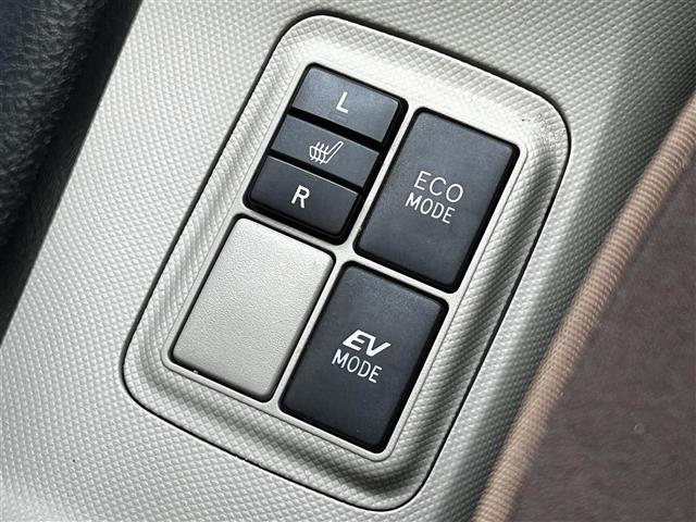 アクア G 純正ナビゲーション/バックカメラ/ETC・前席シートヒーター/ステアリングリモコン/LEDオートライト/アイドリングストップ/純正フロアマット/ドアバイザー(9枚目)