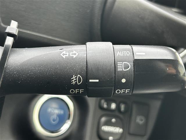 アクア G 純正ナビゲーション/バックカメラ/ETC・前席シートヒーター/ステアリングリモコン/LEDオートライト/アイドリングストップ/純正フロアマット/ドアバイザー(16枚目)