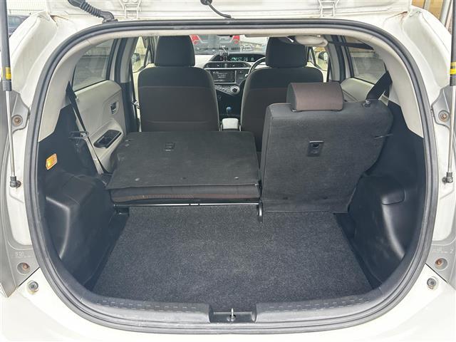 アクア G 純正ナビゲーション/バックカメラ/ETC・前席シートヒーター/ステアリングリモコン/LEDオートライト/アイドリングストップ/純正フロアマット/ドアバイザー(29枚目)