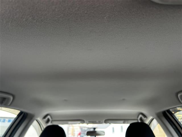 アクア G 純正ナビゲーション/バックカメラ/ETC・前席シートヒーター/ステアリングリモコン/LEDオートライト/アイドリングストップ/純正フロアマット/ドアバイザー(31枚目)