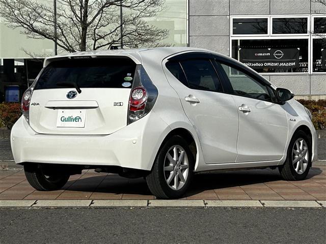 アクア G 純正ナビゲーション/バックカメラ/ETC・前席シートヒーター/ステアリングリモコン/LEDオートライト/アイドリングストップ/純正フロアマット/ドアバイザー(35枚目)