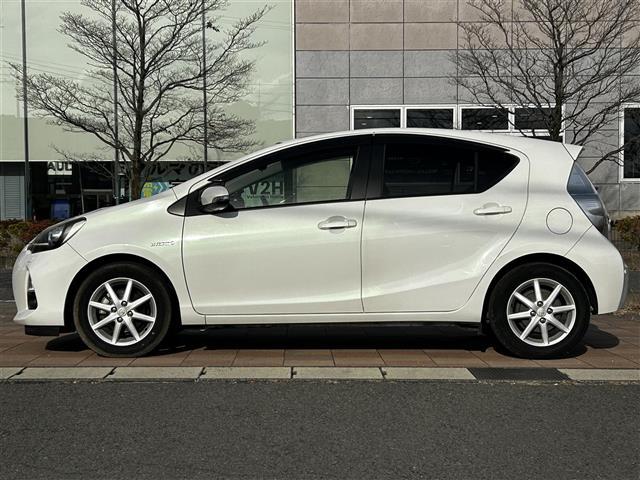 アクア G 純正ナビゲーション/バックカメラ/ETC・前席シートヒーター/ステアリングリモコン/LEDオートライト/アイドリングストップ/純正フロアマット/ドアバイザー(37枚目)