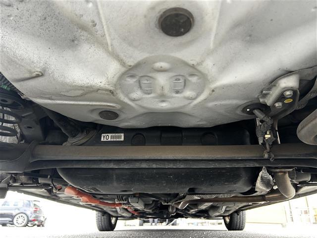 アクア G 純正ナビゲーション/バックカメラ/ETC・前席シートヒーター/ステアリングリモコン/LEDオートライト/アイドリングストップ/純正フロアマット/ドアバイザー(38枚目)