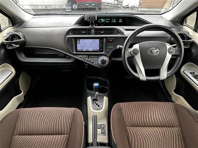 アクア G 純正ナビゲーション/バックカメラ/ETC・前席シートヒーター/ステアリングリモコン/LEDオートライト/アイドリングストップ/純正フロアマット/ドアバイザー(41枚目)