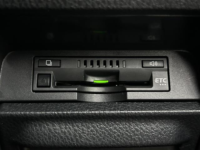 ヴォクシー ＺＳ　煌ＩＩ　純正ナビゲーション／バックカメラ／フリップダウンモニター／ビルトインＥＴＣ／前方ドライブレコーダー／両側電動スライドドア／プリクラッシュセーフティ／レーンディパーチャーアラート／先行車発進告知機能（5枚目）