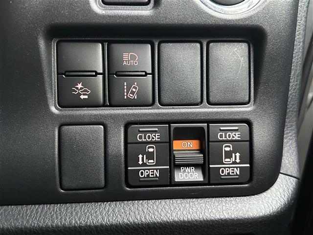 ヴォクシー ＺＳ　煌ＩＩ　純正ナビゲーション／バックカメラ／フリップダウンモニター／ビルトインＥＴＣ／前方ドライブレコーダー／両側電動スライドドア／プリクラッシュセーフティ／レーンディパーチャーアラート／先行車発進告知機能（6枚目）