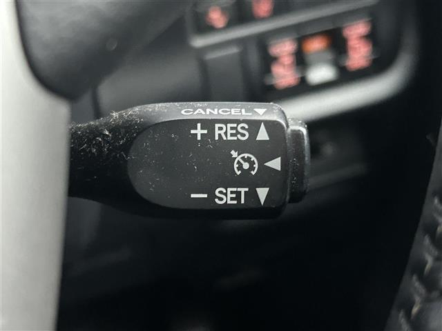 ヴォクシー ＺＳ　煌ＩＩ　純正ナビゲーション／バックカメラ／フリップダウンモニター／ビルトインＥＴＣ／前方ドライブレコーダー／両側電動スライドドア／プリクラッシュセーフティ／レーンディパーチャーアラート／先行車発進告知機能（12枚目）