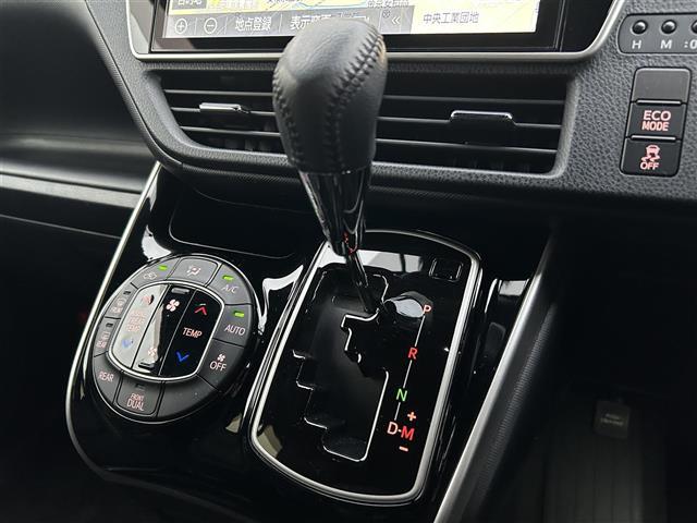 ヴォクシー ＺＳ　煌ＩＩ　純正ナビゲーション／バックカメラ／フリップダウンモニター／ビルトインＥＴＣ／前方ドライブレコーダー／両側電動スライドドア／プリクラッシュセーフティ／レーンディパーチャーアラート／先行車発進告知機能（13枚目）