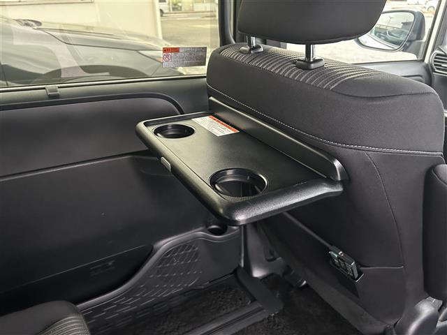 ヴォクシー ＺＳ　煌ＩＩ　純正ナビゲーション／バックカメラ／フリップダウンモニター／ビルトインＥＴＣ／前方ドライブレコーダー／両側電動スライドドア／プリクラッシュセーフティ／レーンディパーチャーアラート／先行車発進告知機能（19枚目）