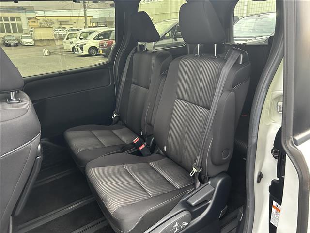 ヴォクシー ＺＳ　煌ＩＩ　純正ナビゲーション／バックカメラ／フリップダウンモニター／ビルトインＥＴＣ／前方ドライブレコーダー／両側電動スライドドア／プリクラッシュセーフティ／レーンディパーチャーアラート／先行車発進告知機能（26枚目）