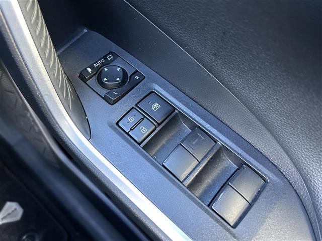 ＲＡＶ４ アドベンチャー　オフロードパッケージ　ワンオーナー衝突回避支援パッケージ　レーダークルーズコントロール　プリクラッシュセーフティ　オートマチックハイビーム　ＬＥＤヘッドライト　オートハイビーム　スマートキー　運転席パワーシート（21枚目）