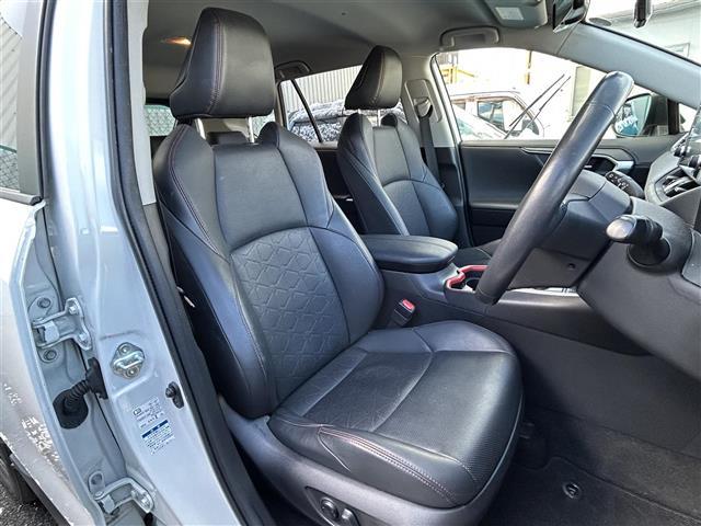 ＲＡＶ４ アドベンチャー　オフロードパッケージ　ワンオーナー衝突回避支援パッケージ　レーダークルーズコントロール　プリクラッシュセーフティ　オートマチックハイビーム　ＬＥＤヘッドライト　オートハイビーム　スマートキー　運転席パワーシート（22枚目）