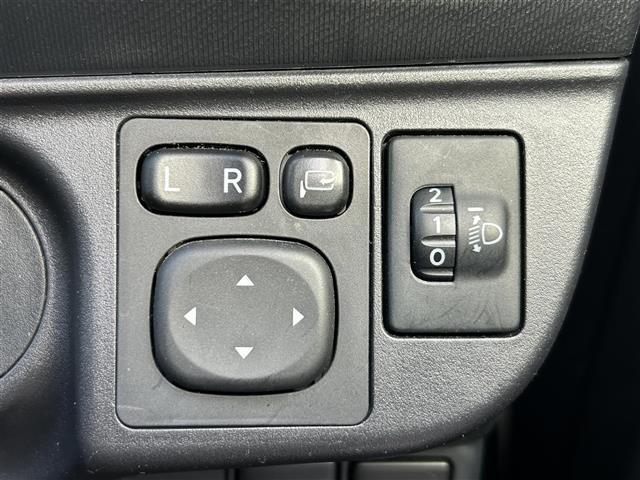 アクア S 純正ナビゲーション/バックカメラ/ビルトインETC/プリクラッシュセーフティ/レーントレーシングアシスト/LEDヘッドライト/社外フロアマット/ドアバイザー(19枚目)