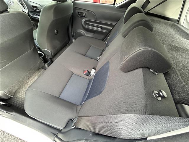 アクア S 純正ナビゲーション/バックカメラ/ビルトインETC/プリクラッシュセーフティ/レーントレーシングアシスト/LEDヘッドライト/社外フロアマット/ドアバイザー(28枚目)