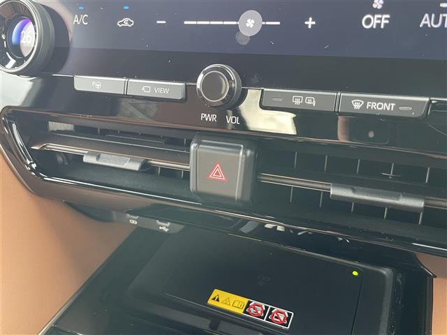 ヴェルファイアハイブリッド Z プレミア ムーンルーフ 純正メモリナビゲーション 全方位カメラ 茶革シート 全席シートヒーター エアシート パワーシート パワーバックドア レーダークルーズコントロール 両側パワースライドドア オートステップ(9枚目)