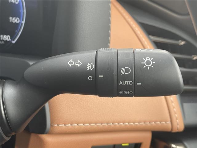 ヴェルファイアハイブリッド Z プレミア ムーンルーフ 純正メモリナビゲーション 全方位カメラ 茶革シート 全席シートヒーター エアシート パワーシート パワーバックドア レーダークルーズコントロール 両側パワースライドドア オートステップ(15枚目)