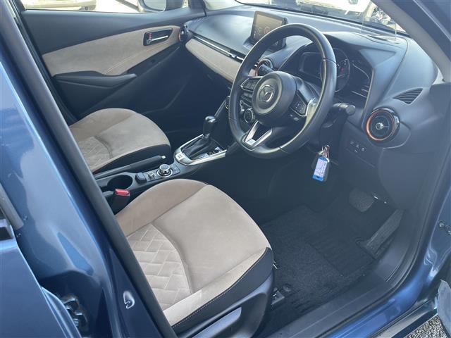 デミオ １３Ｓテーラードブラウン　純正ナビゲーション／バックカメラ／ＥＴＣ／前席シートヒーター／アドバンストスマートシティブレーキサポート／誤発進抑制制御／車線逸脱警報システム／ブラインドスポットモニター／クルーズコントロール（22枚目）