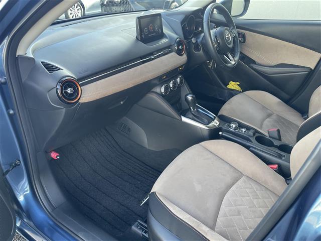 デミオ １３Ｓテーラードブラウン　純正ナビゲーション／バックカメラ／ＥＴＣ／前席シートヒーター／アドバンストスマートシティブレーキサポート／誤発進抑制制御／車線逸脱警報システム／ブラインドスポットモニター／クルーズコントロール（26枚目）