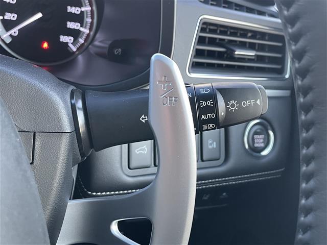 デリカＤ：５ シャモニー　４ＷＤ　登録済未使用車　プリクラッシュセーフティ　両側パワースライドドア　レーダークルーズコントロール　パワーバックドア　全方位カメラ　ハーフレザーシート　運転席パワーシート　ハーフレザーシート（18枚目）