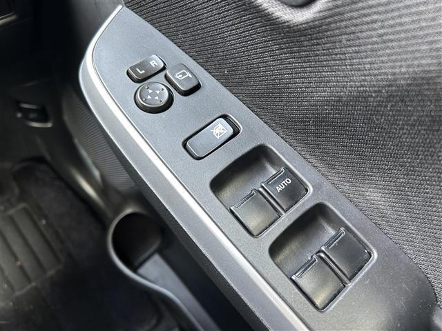 ソリオバンディット ハイブリッドMV 社外ナビゲーション/バックカメラ/ETC/片側電動スライドドア/運転席シートヒーター/デュアルカメラブレーキサポート/車線逸脱抑制機能/車線逸脱警報機能/クルーズコントロール/純正フロアマット(11枚目)