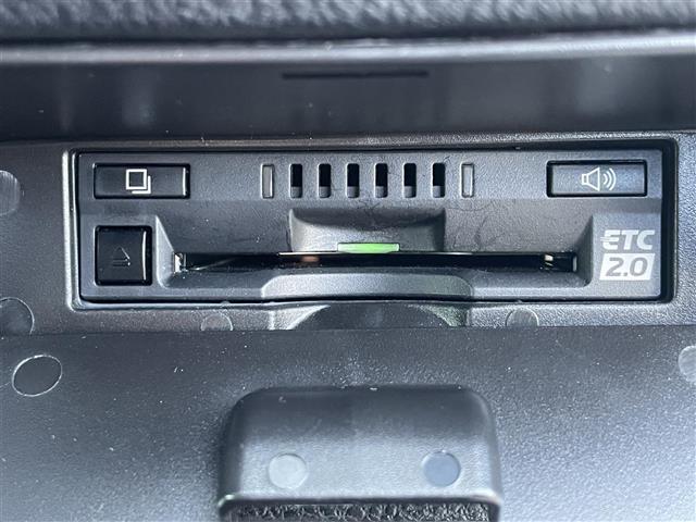 ノア ハイブリッドG 純正ナビゲーション/バックカメラ/フリップダウンモニター/前後ドライブレコーダー/ビルトインETC2.0/デジタルインナーミラー/TRDエアロ/両側電動スライドドア/社外足回り(純正品車載)(9枚目)