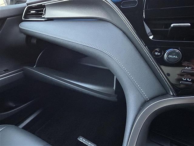 カムリ ＷＳ　純正ディスプレイオーディオ　Ｔコネクトナビ　ＪＢＬサウンドシステム　プリクラッシュセーフティ　全方位カメラ　レーダークルーズコントロール　ハーフレザーシート　スマートキー　ＬＥＤヘッドライト（13枚目）