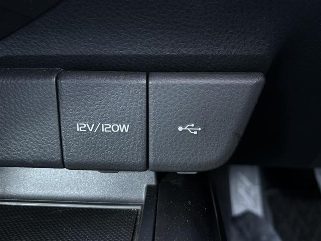 カムリ ＷＳ　純正ディスプレイオーディオ　Ｔコネクトナビ　ＪＢＬサウンドシステム　プリクラッシュセーフティ　全方位カメラ　レーダークルーズコントロール　ハーフレザーシート　スマートキー　ＬＥＤヘッドライト（22枚目）