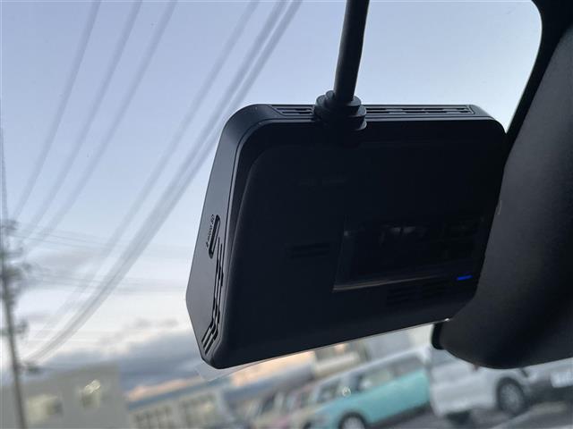 ライズ Z 社外ナビゲーション/バックカメラ/前後ドライブレコーダー/ビルトインETC/前席シートヒーター/衝突警報/衝突回避支援ブレーキ機能/標識認識機能/先行車発進お知らせ機能/クルーズコントロール(2枚目)