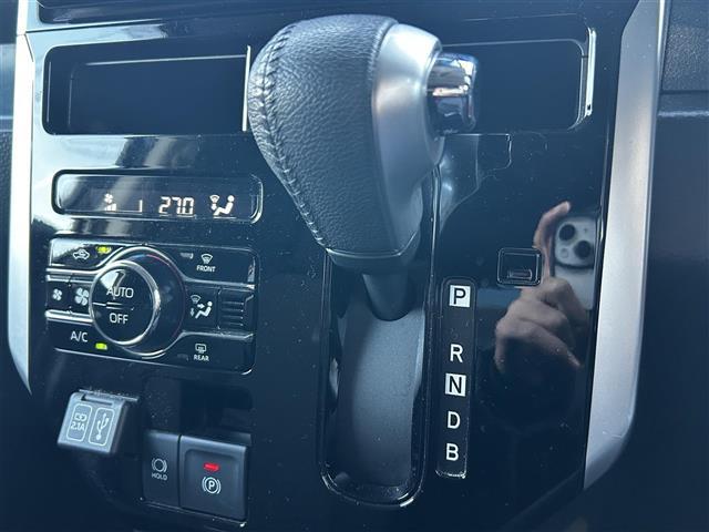 ルーミー カスタムＧ－Ｔ　ワンオーナー　純正ディスプレイオーディオ　レーダークルーズコントロール　トヨタセーフティ　プリクラッシュセーフティ　全方位カメラ　ソナーセンサー　両側パワースライドドア　ビルトインＥＴＣ２．０（7枚目）