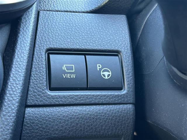 プリウス Z ワンオーナー 4WD プリクラッシュセーフティ レーダークルーズコントロール 純正マルチナビゲーション パノラミックヴューモニター デジタルインナーミラー 前後ドライブレコーダー スマートキー(8枚目)