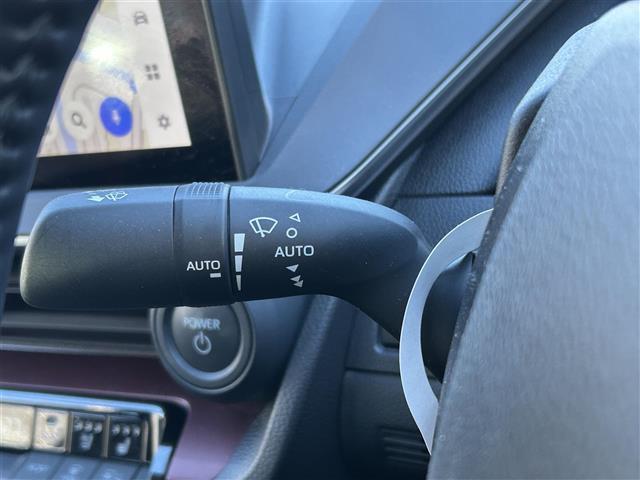 プリウス Z ワンオーナー 4WD プリクラッシュセーフティ レーダークルーズコントロール 純正マルチナビゲーション パノラミックヴューモニター デジタルインナーミラー 前後ドライブレコーダー スマートキー(17枚目)