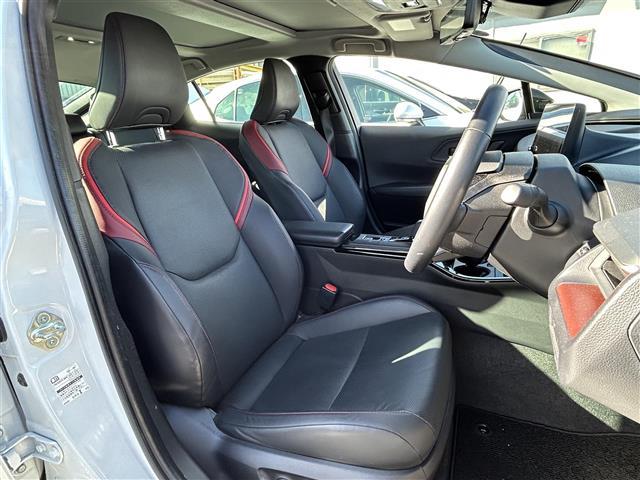 プリウス Z ワンオーナー 4WD プリクラッシュセーフティ レーダークルーズコントロール 純正マルチナビゲーション パノラミックヴューモニター デジタルインナーミラー 前後ドライブレコーダー スマートキー(25枚目)