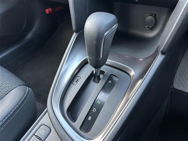 ヤリスクロス ハイブリッドZ 純正ディスプレイオーディオ/パノラミックビューモニター/ビルトインETC2.0/前席シートヒーター/ステアリングヒーター/プリクラッシュセーフティ/レーントレーシングアシスト/ロードサインアシスト(10枚目)