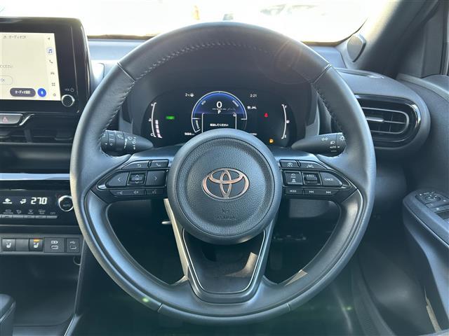 ヤリスクロス ハイブリッドZ 純正ディスプレイオーディオ/パノラミックビューモニター/ビルトインETC2.0/前席シートヒーター/ステアリングヒーター/プリクラッシュセーフティ/レーントレーシングアシスト/ロードサインアシスト(15枚目)