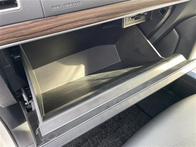 ランドクルーザープラド ＴＸ　Ｌパッケージ　マットブラックエディション　ワンオーナー　４ＷＤ　純正ディスプレイオーディオ　Ｔコネクトナビ　プリクラッシュセーフティ　レーダークルーズコントロール　前席パワーシート　シートヒーター　エアシート　前後ドライブレコーダー（12枚目）