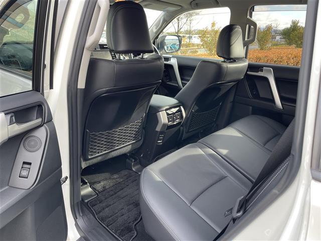 ランドクルーザープラド ＴＸ　Ｌパッケージ　マットブラックエディション　ワンオーナー　４ＷＤ　純正ディスプレイオーディオ　Ｔコネクトナビ　プリクラッシュセーフティ　レーダークルーズコントロール　前席パワーシート　シートヒーター　エアシート　前後ドライブレコーダー（29枚目）