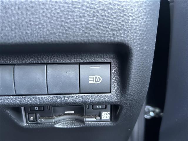 ＲＡＶ４ Ｘ　純正ディスプレイオーディオ／バックカメラ／ビルトインＥＴＣ２．０／プリクラッシュセーフティ／レーントレーシングアシスト／レーダークルーズコントロール／オートマチックハイビーム／ロードサインアシスト（5枚目）