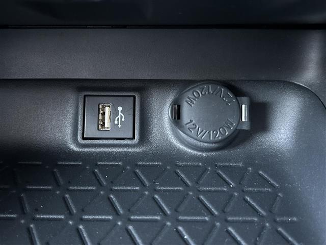 ＲＡＶ４ Ｘ　純正ディスプレイオーディオ／バックカメラ／ビルトインＥＴＣ２．０／プリクラッシュセーフティ／レーントレーシングアシスト／レーダークルーズコントロール／オートマチックハイビーム／ロードサインアシスト（7枚目）