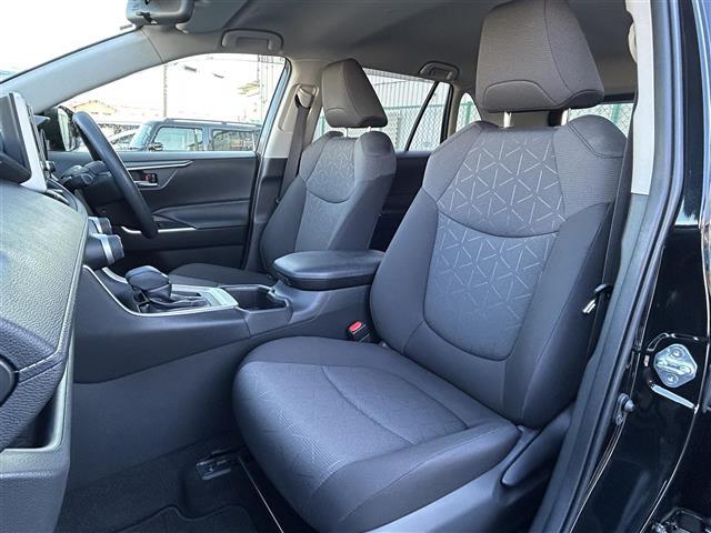 ＲＡＶ４ Ｘ　純正ディスプレイオーディオ／バックカメラ／ビルトインＥＴＣ２．０／プリクラッシュセーフティ／レーントレーシングアシスト／レーダークルーズコントロール／オートマチックハイビーム／ロードサインアシスト（22枚目）
