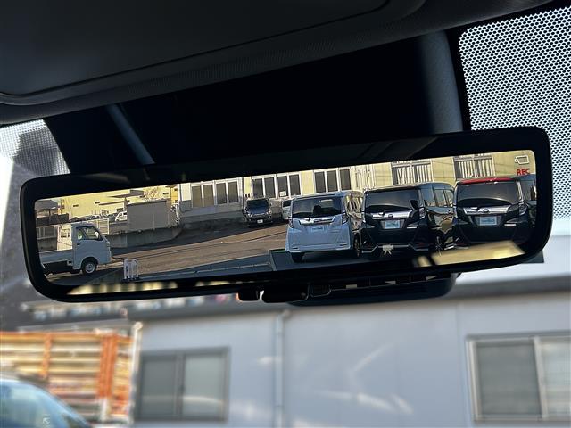 ＲＡＶ４ アドベンチャー　純正大型ナビゲーション／Ｂｌｕｅｔｏｏｔｈ／フルセグＴＶ／サンルーフ／デジタルインナーミラー／トヨタセーフティ／パワーバックドア／黒レザーシート／運転席パワーシート／ＬＥＤヘッドライト／ＥＴＣ２．０（6枚目）