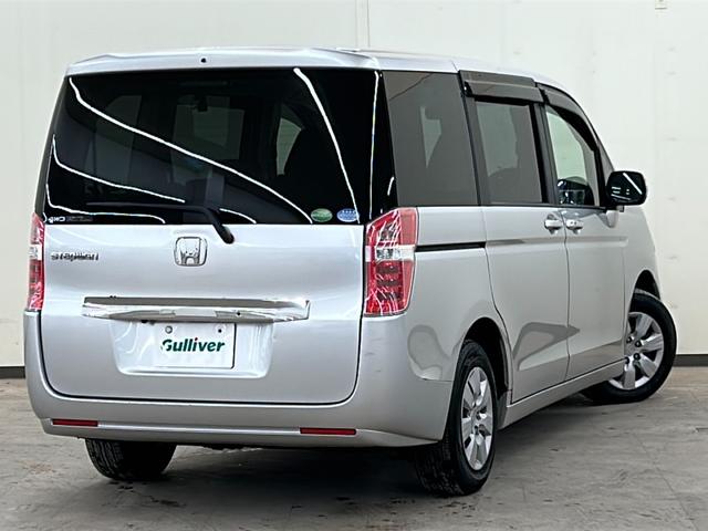 ステップワゴン G コンフォートセレクション 4WD ワンオーナー 純正SDナビ バックカメラ クルーズコントロール 両側パワースライドドア 寒冷地仕様 アイドリングストップ オートライト 社外ドライブレコーダー ステアリングスイッチ ETC(6枚目)