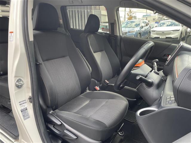 シエンタ G 純正SDナビ 両側パワースライドドア バックカメラ プリクラッシュセーフティ レーンディパーチャーアラート コーナーセンサー オートマチックハイビーム パーキングサポートブレーキ アイドリングストップ(11枚目)