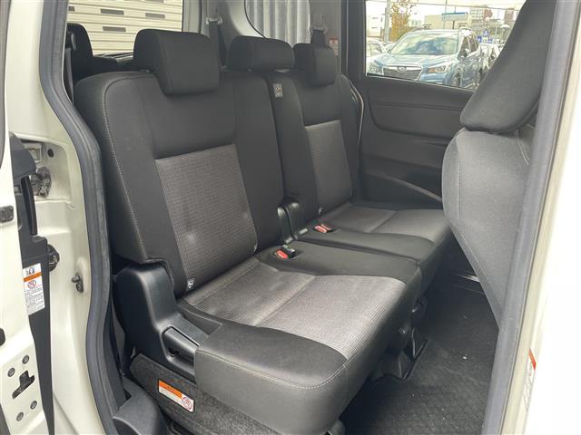 シエンタ G 純正SDナビ 両側パワースライドドア バックカメラ プリクラッシュセーフティ レーンディパーチャーアラート コーナーセンサー オートマチックハイビーム パーキングサポートブレーキ アイドリングストップ(12枚目)