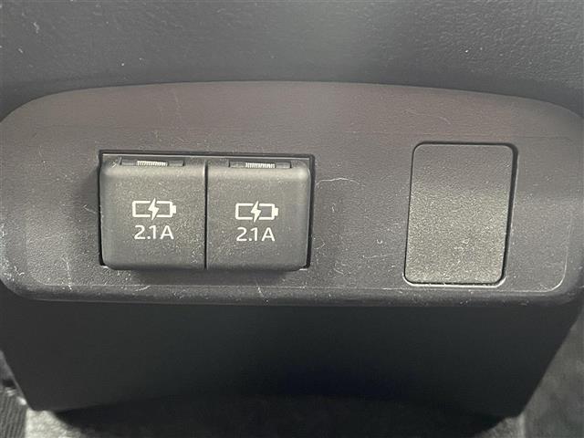 シエンタ G 純正SDナビ 両側パワースライドドア バックカメラ プリクラッシュセーフティ レーンディパーチャーアラート コーナーセンサー オートマチックハイビーム パーキングサポートブレーキ アイドリングストップ(34枚目)