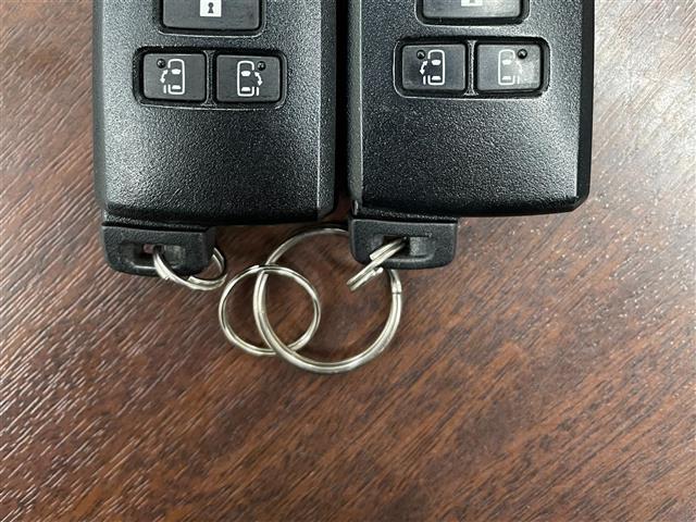 シエンタ G 純正SDナビ 両側パワースライドドア バックカメラ プリクラッシュセーフティ レーンディパーチャーアラート コーナーセンサー オートマチックハイビーム パーキングサポートブレーキ アイドリングストップ(41枚目)